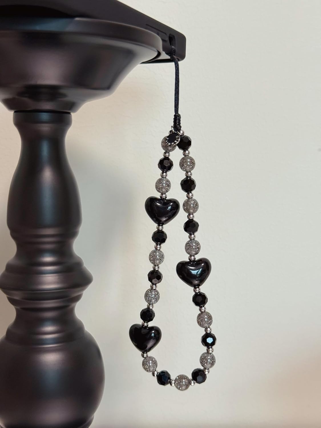 Drawwind Phone Charm Beaded Wristlet Strap Universal Cell Phone Lanyard Cute Bracelet Wrist Strap Beaded Chain String Handmade Accessories for Case Camera Bags (Black Hearts)
